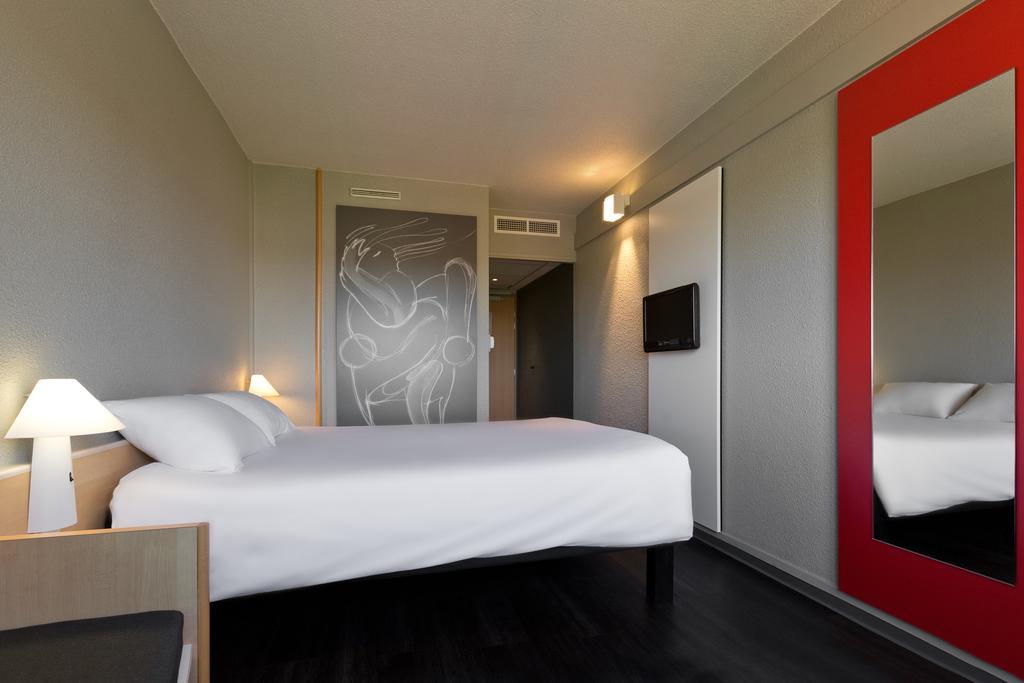Ibis Saint Dizier Hotel Værelse billede